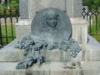 Sümeg, Temető: Kisfaludy Sándor sírja 3.kép.jpg Sümeg, Temető: Kisfaludy Sándor sírja 3.kép.jpg